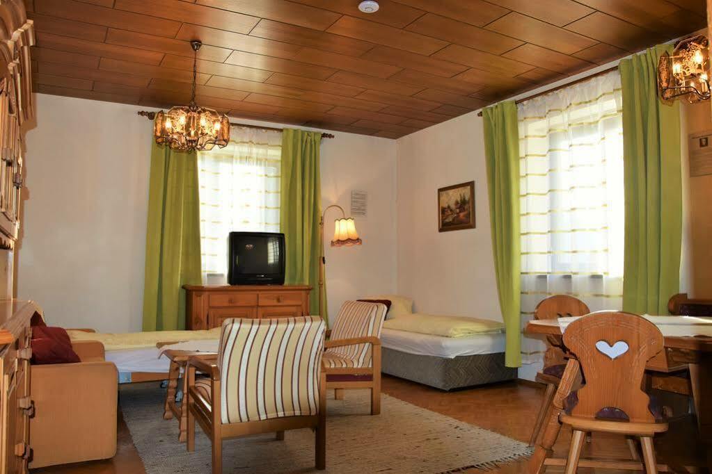 Amadee Appartements バド クラインキルヒハイム エクステリア 写真